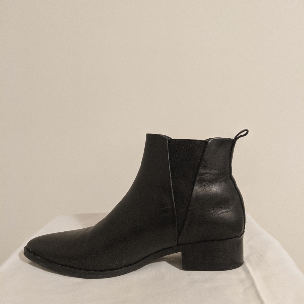Frank & Oak- The Palace Chelsea Boots